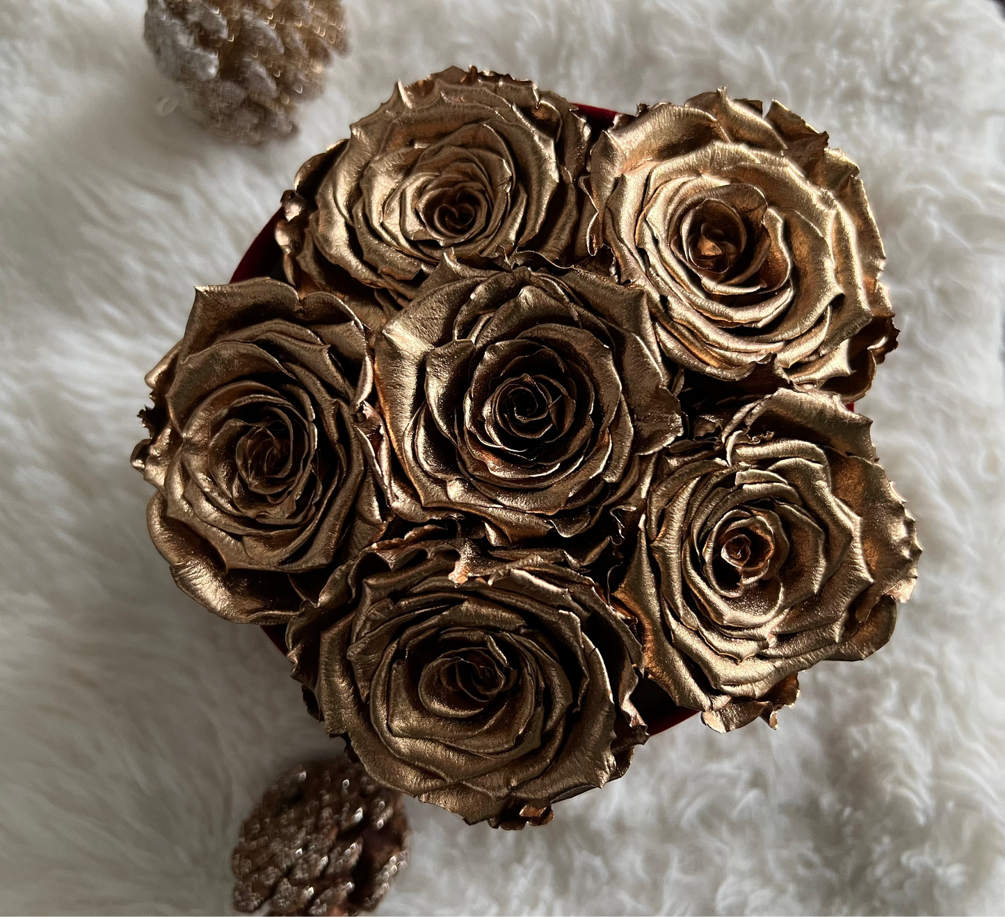 Holiday Swarovski Crystals 6 XL 24K Gold Preserved Roses Petite Emerald Round Velvet Box