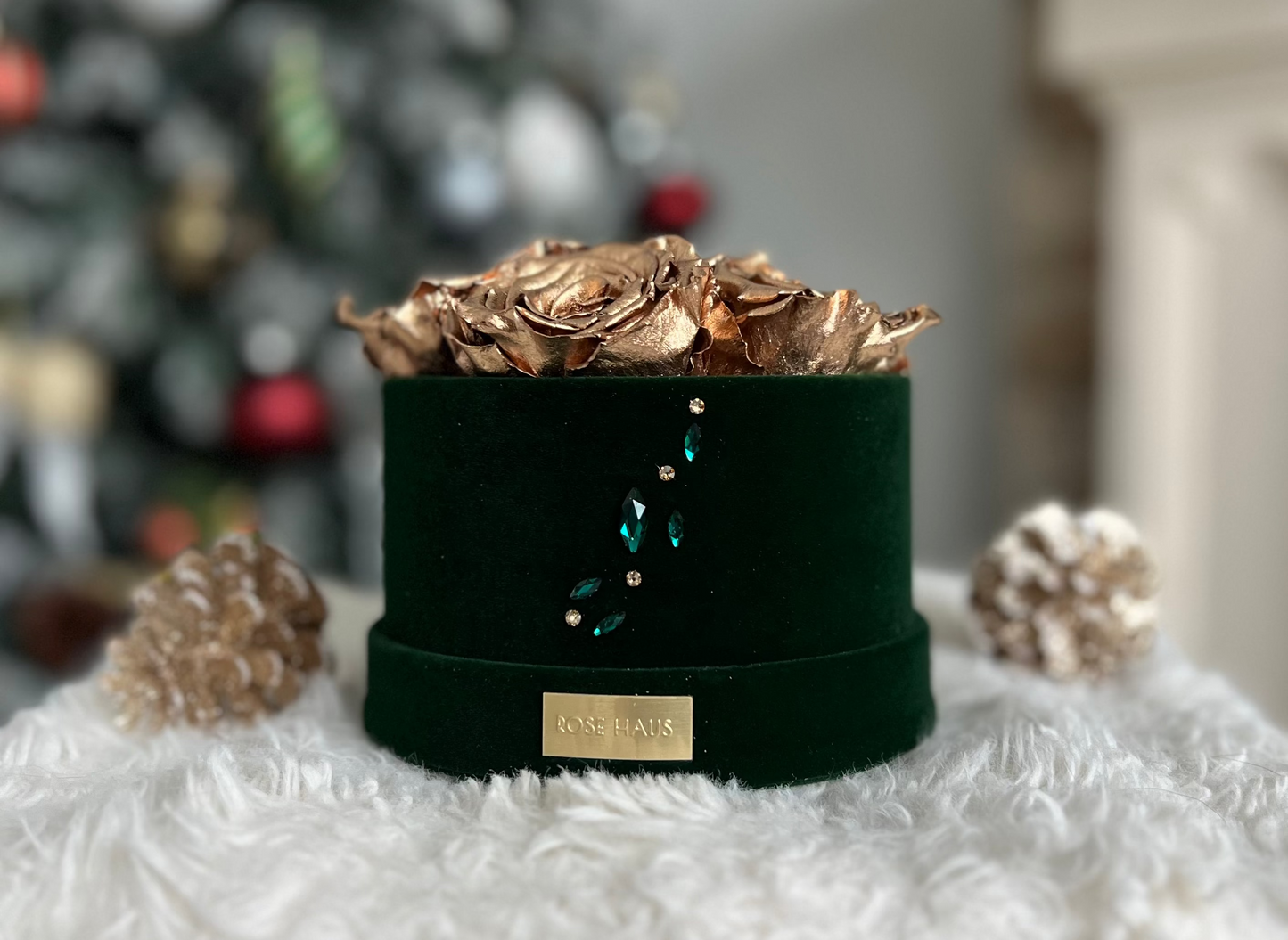 Holiday Swarovski Crystals 6 XL 24K Gold Preserved Roses Petite Emerald Round Velvet Box