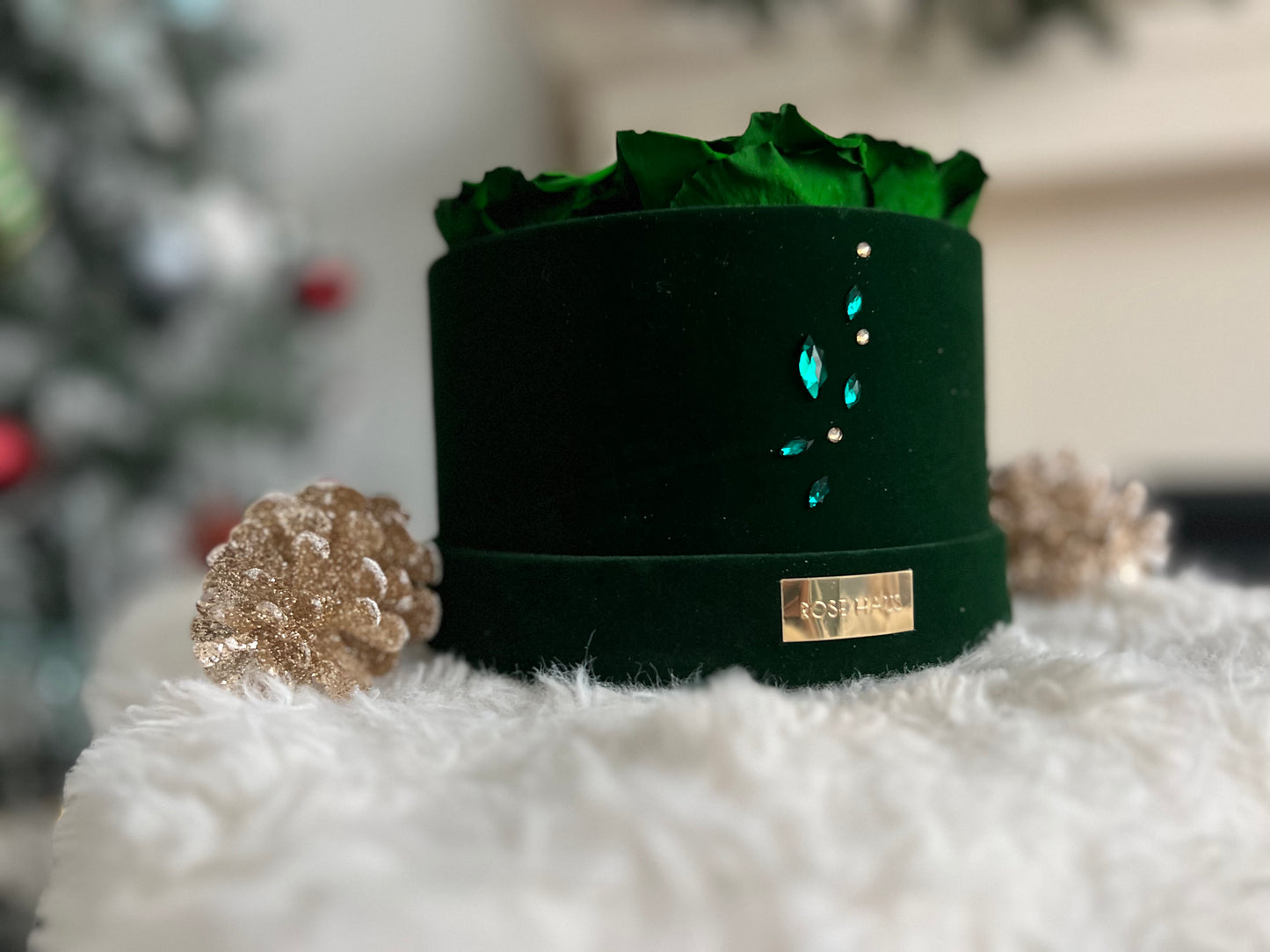 Holiday Swarovski Crystals Green 7ct Preserved Roses Midi 7" Emerald Round Velvet Box