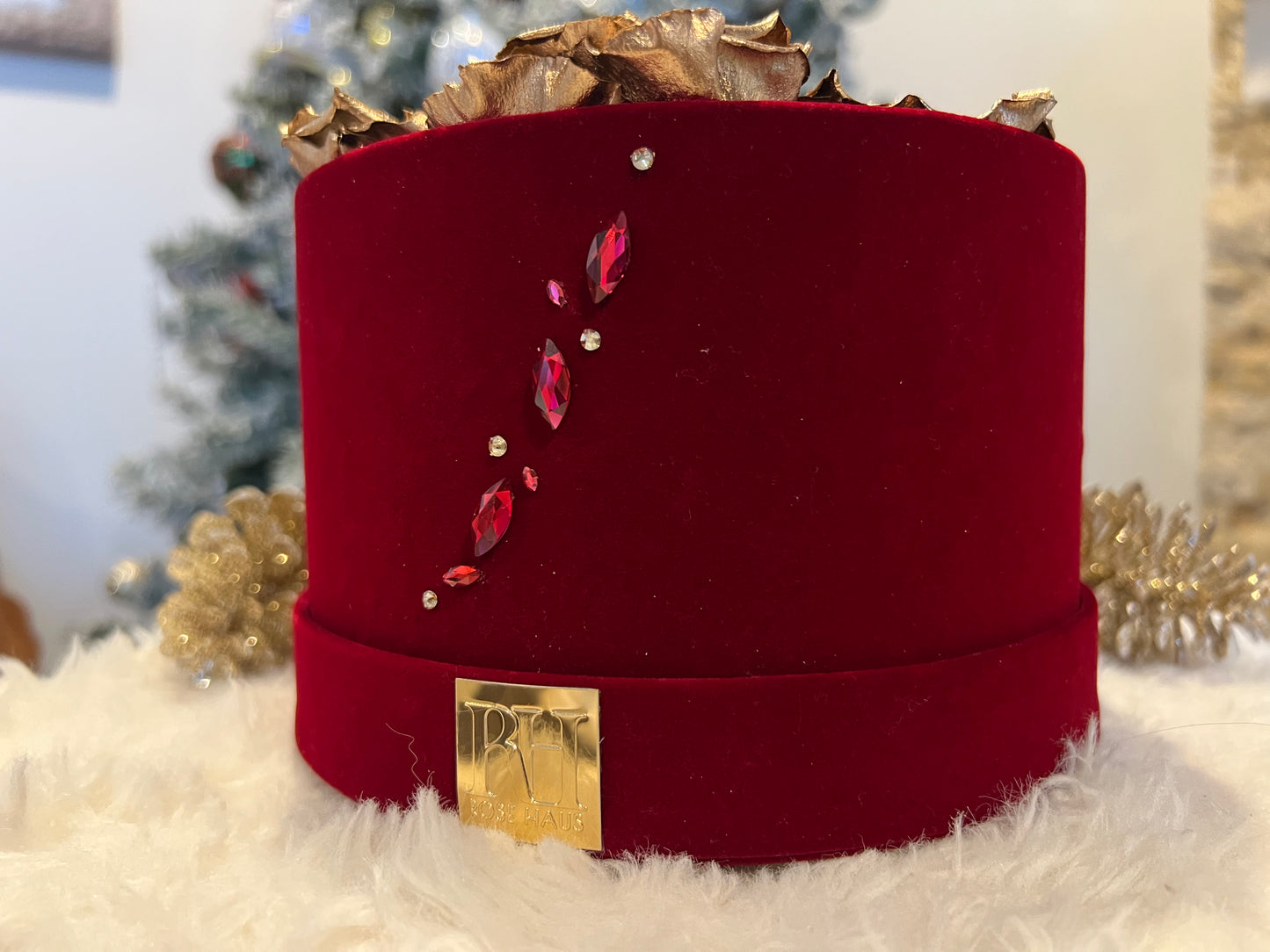 Holiday Classic Red Velvet Swarovski Crystals XL 24K Gold 8ct Preserved Roses Classic Red Round Velvet Box